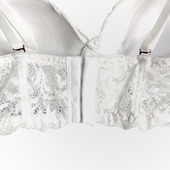 Marilyn Monroe Intimates White All Over Lace Bra - Picture 4 of 7